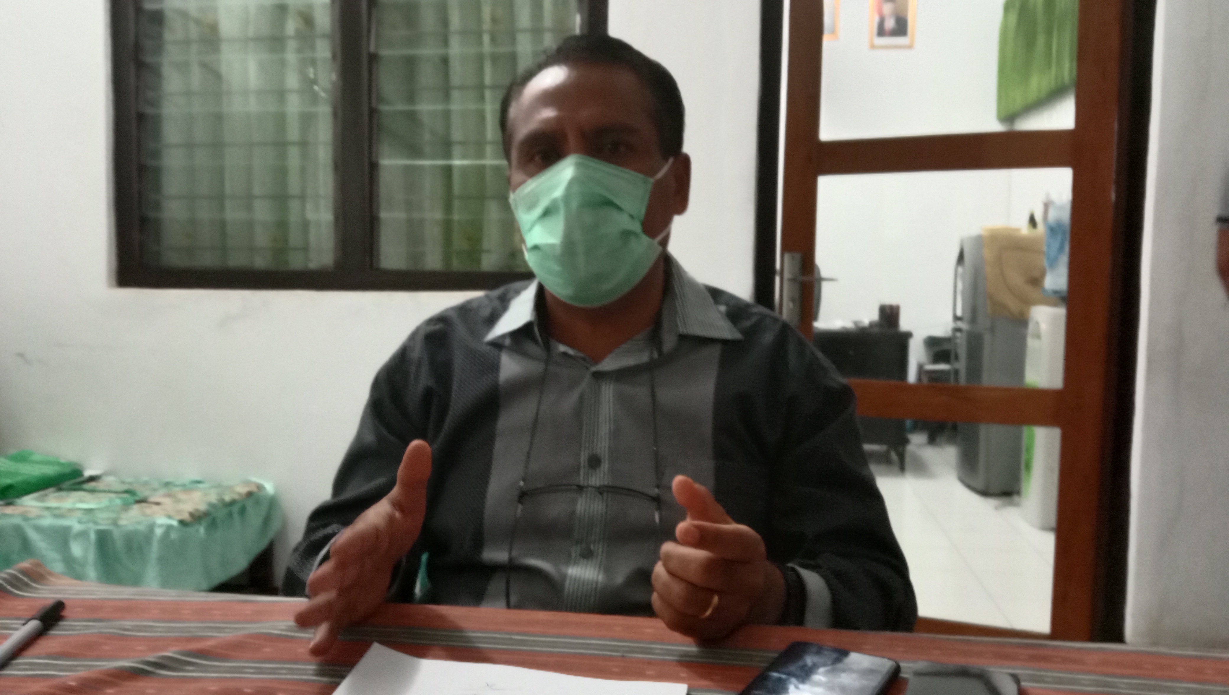 Juru Bicara Satgas covid-19 Kabupaten Sikka, Petrus Herlemus.  
