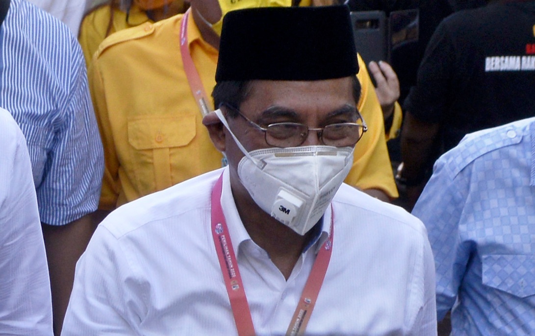 Bupati Nolaang Mongondow Timur Sehan Salim Landjar