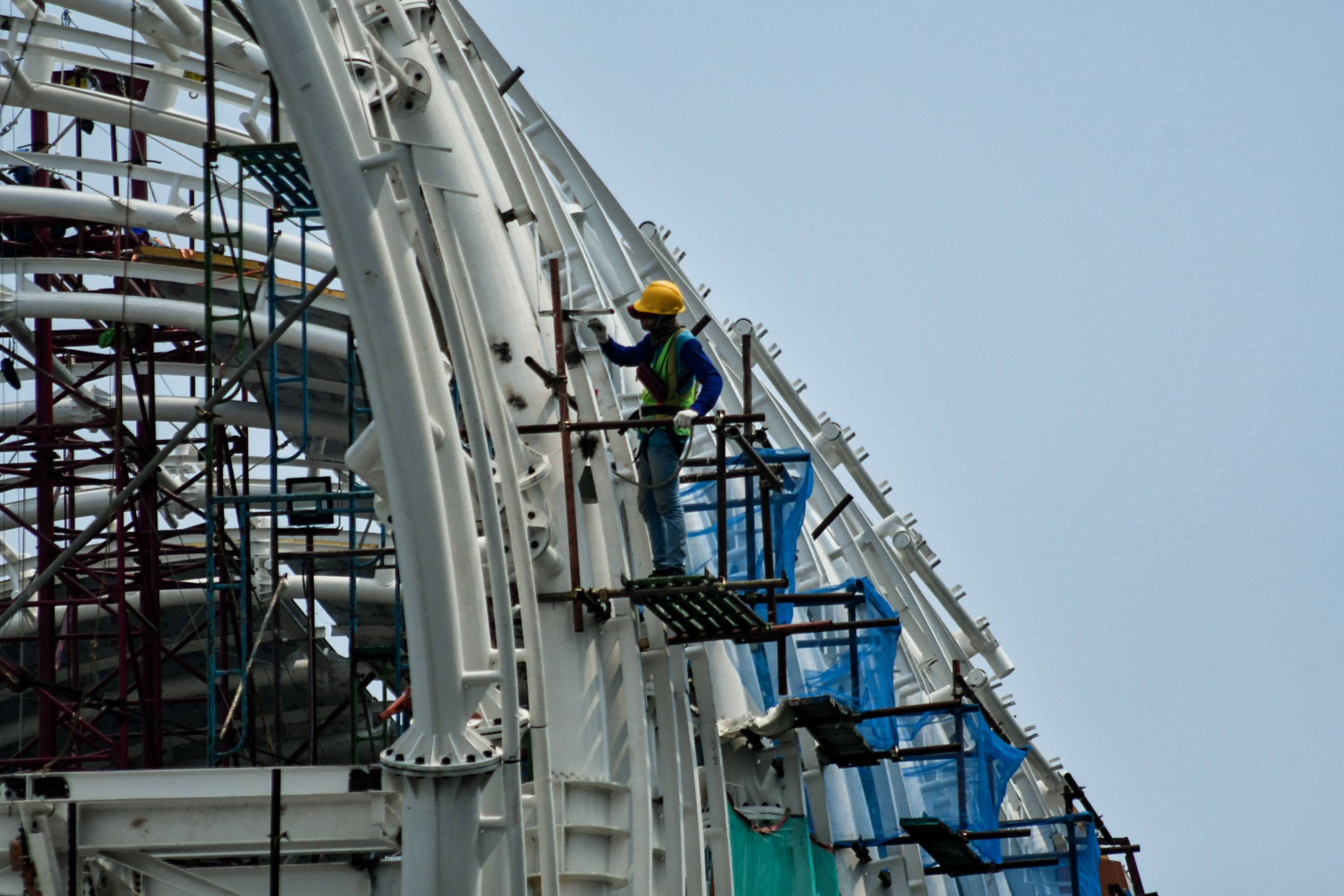 Pembangunan infrastruktur LRT di Jabodetabek