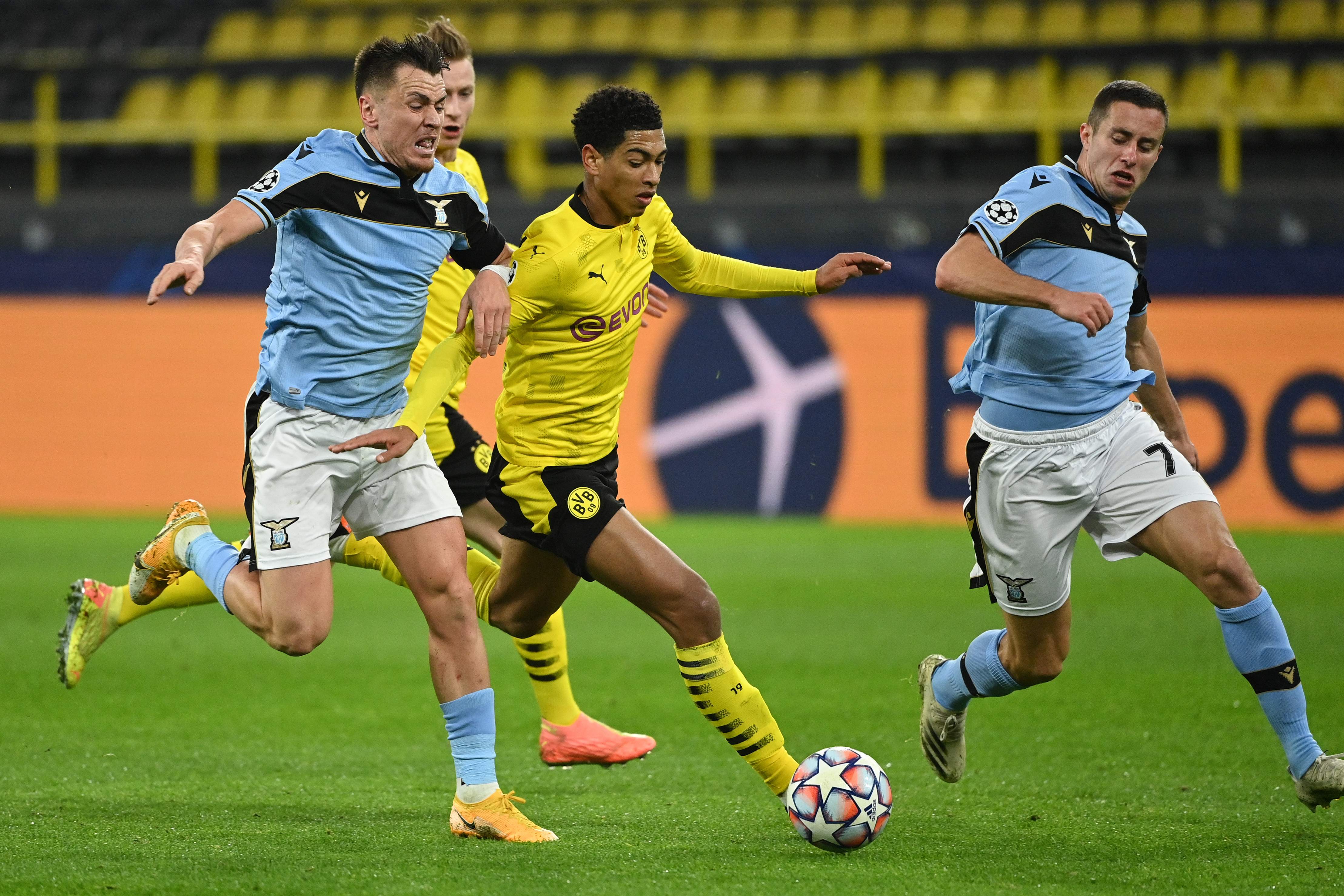 Laga Liga Champions antara Borussia Dortmund dan Lazio