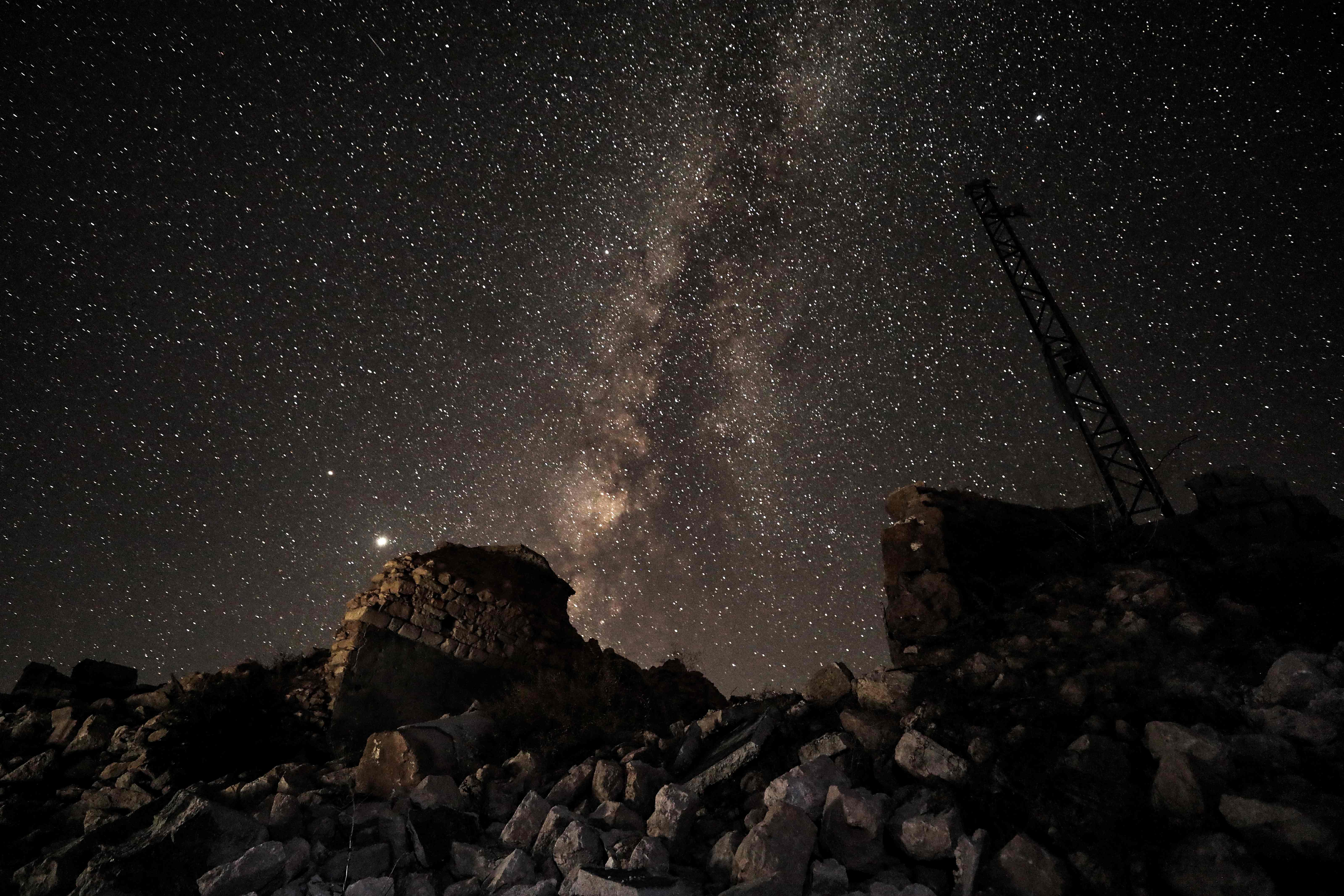 Salah satu penampakan gugusan Galaksi Bima Sakti yang terlihat di Suriah