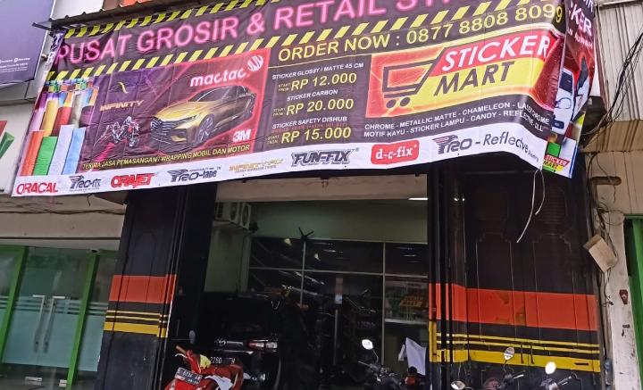 Bisnis stiker mobil dan motor.