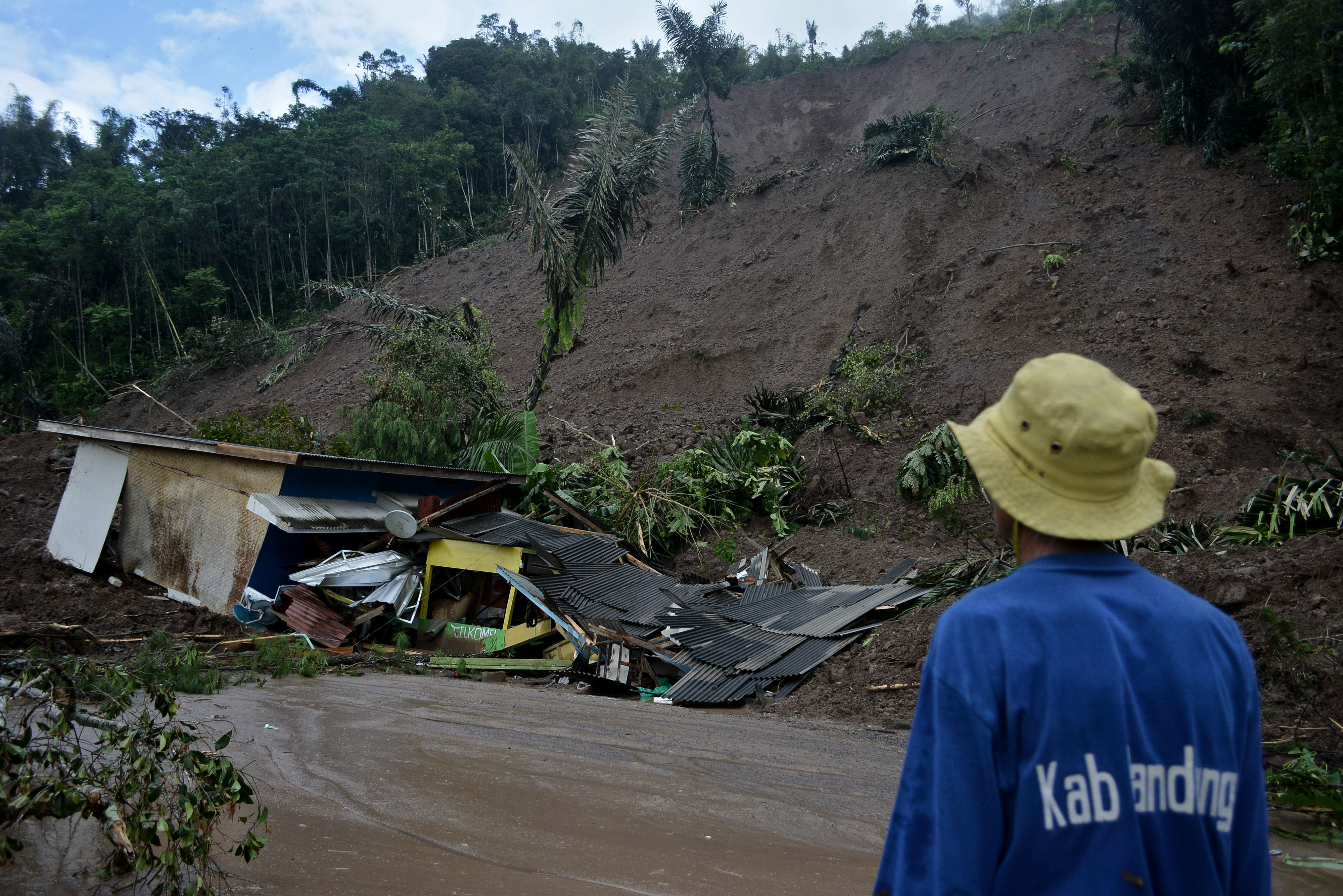 Waspada, Gerakan Tanah Rayapan Picu Longsor Besar