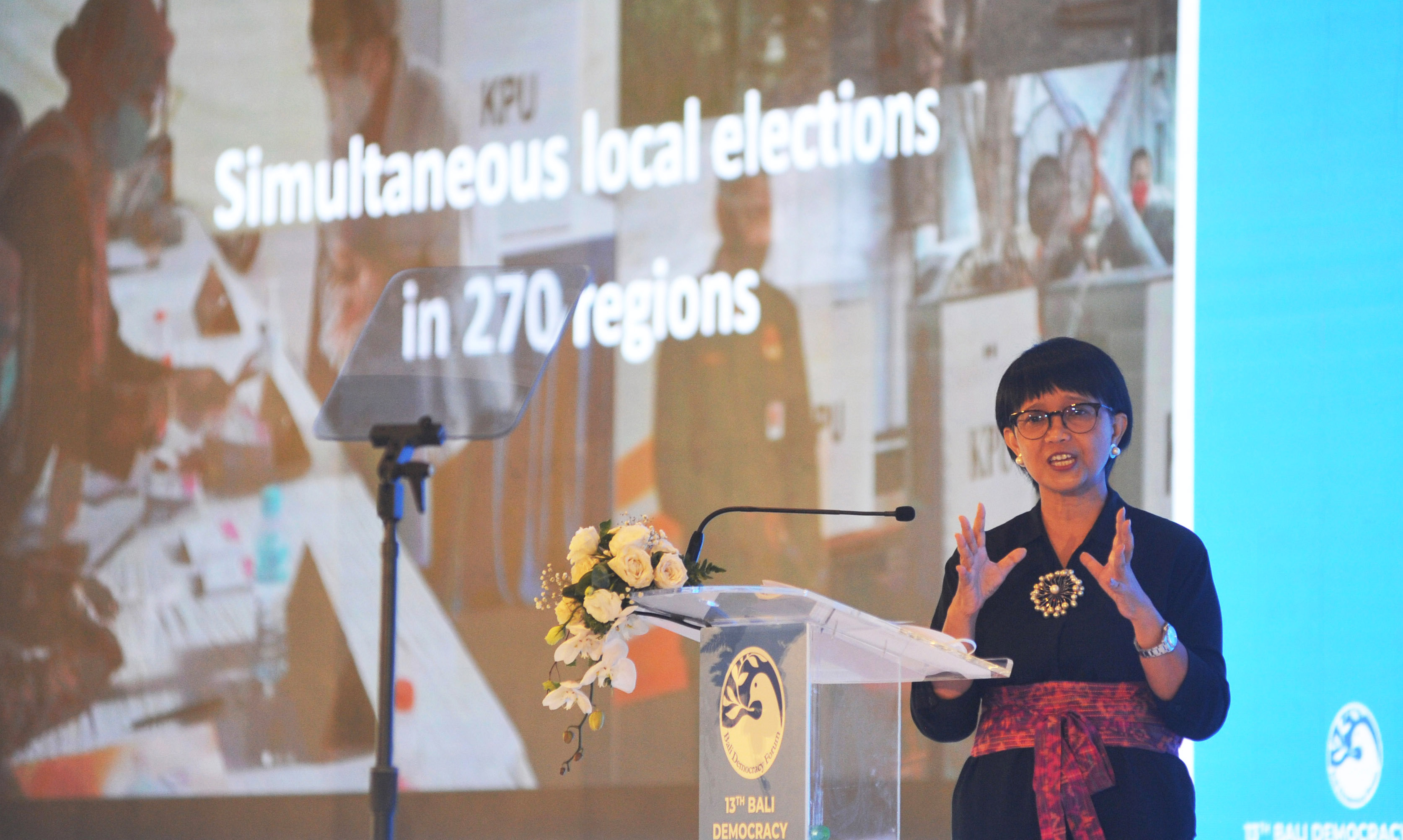 Cegah Varian Baru Covid-19, Pemerintah Larang WNA Masuk Indonesia