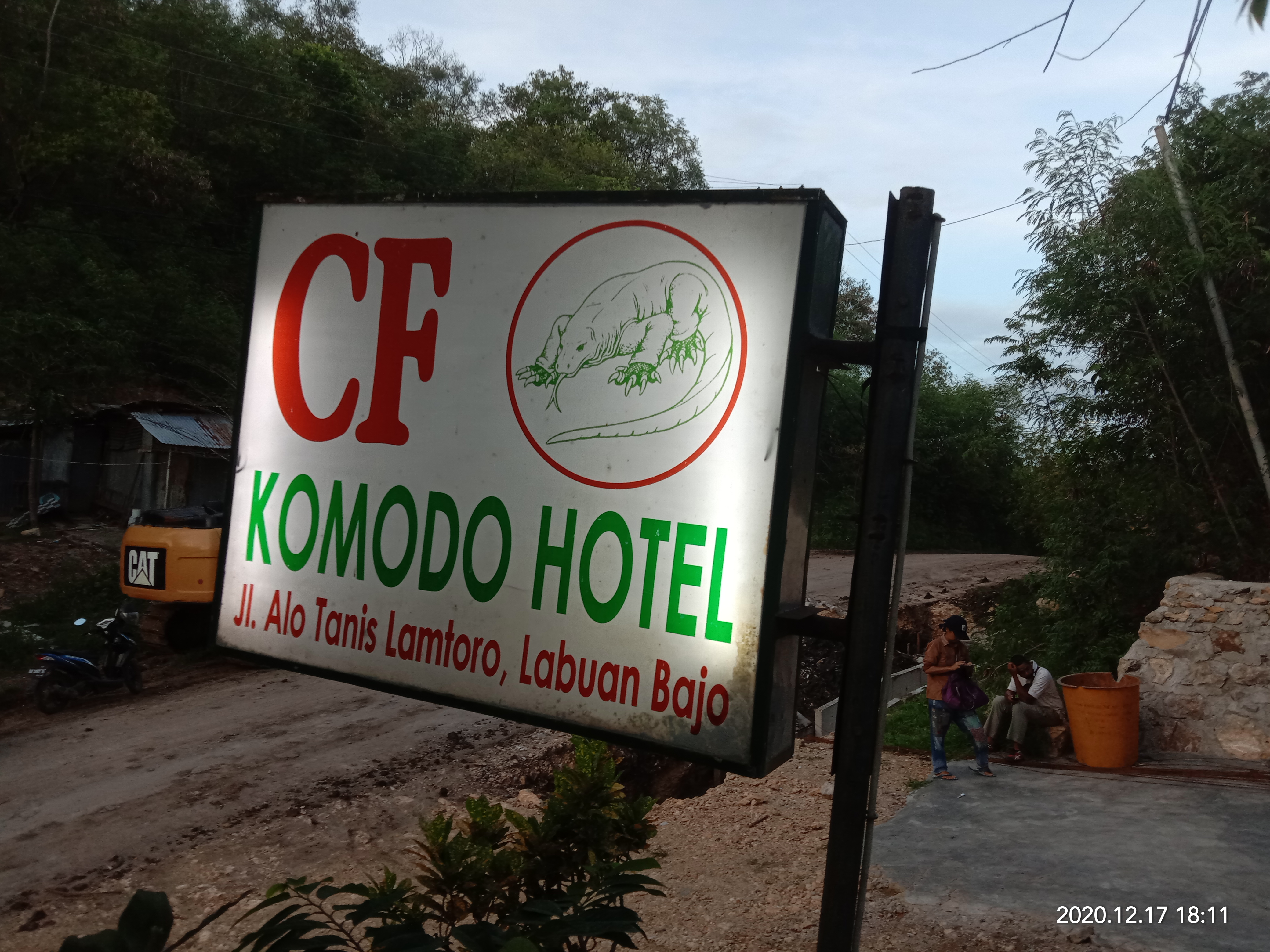  Penyidik kembali sita hotel: Penyidik kejati NTT sita dua hotel melatih di Labuanbajo senilai Rp.200 Miliar lebih milik Veronika Syukur.