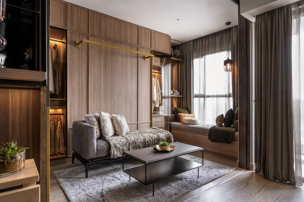 Desain tema Live-Play-Work, membuat semua kegiatan di luar bisa dilakukan di dalam unit apartemen.