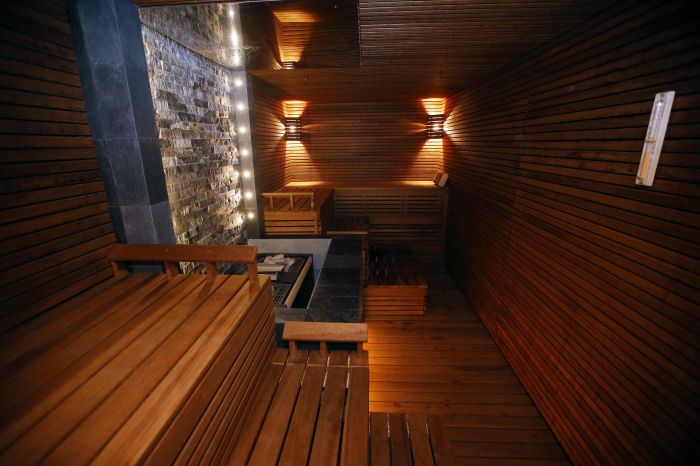 Orang Jepang Punya Cara Unik Sauna di Masa Pandemi