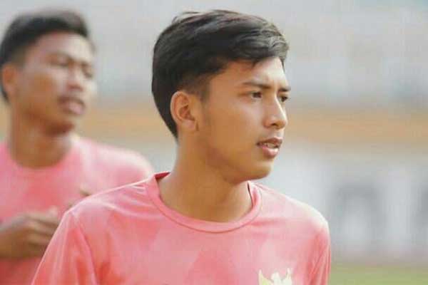Pemain Borneo FC Arya Gerryan Putra Senyiur Lawolo
