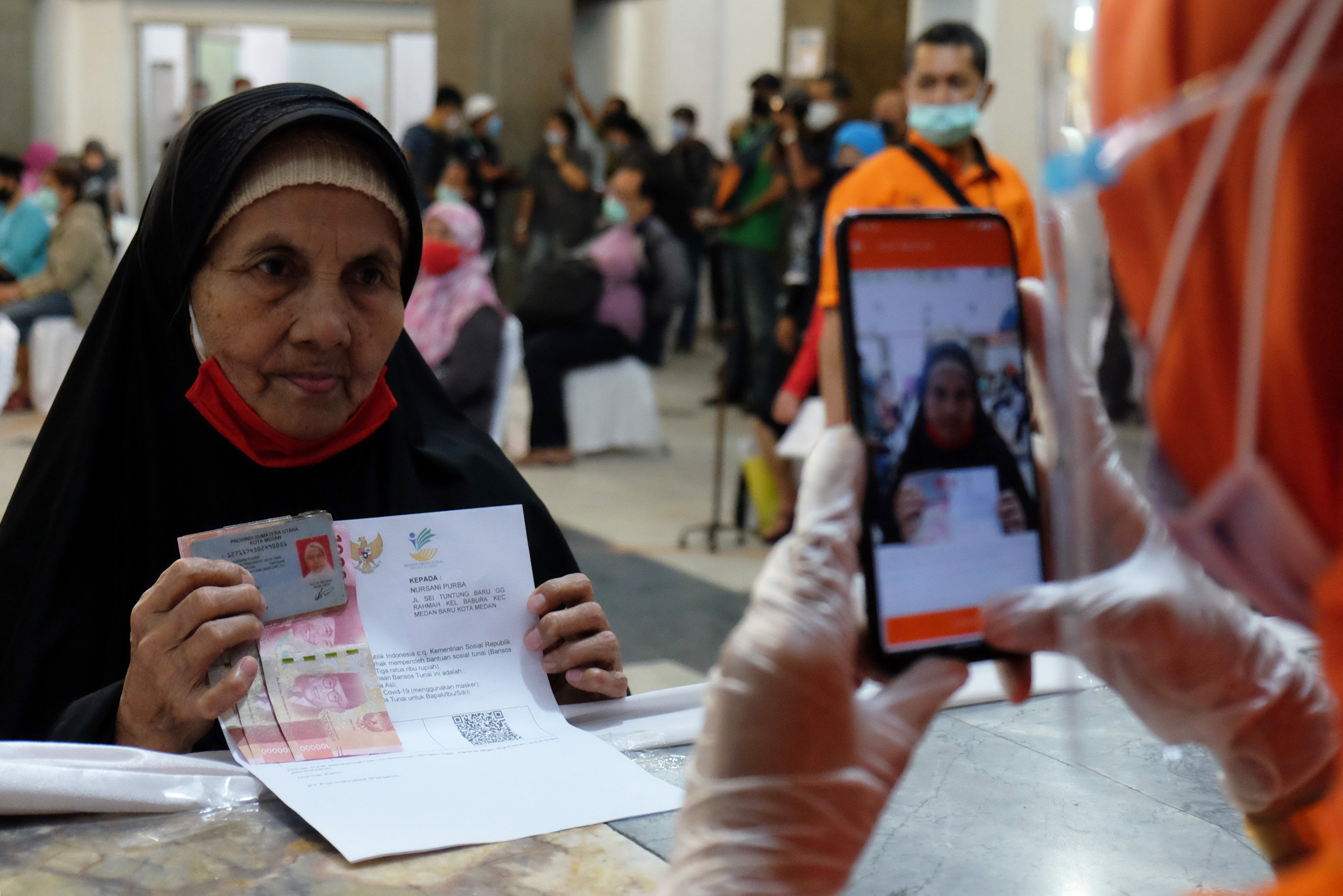 Tiga Bansos Lanjut di 2021