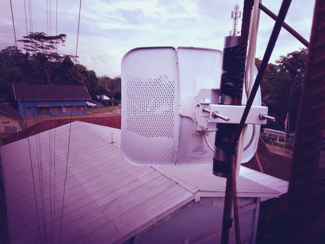 Sediakan Jaringan Internet untuk Pengungsi Erupsi Merapi