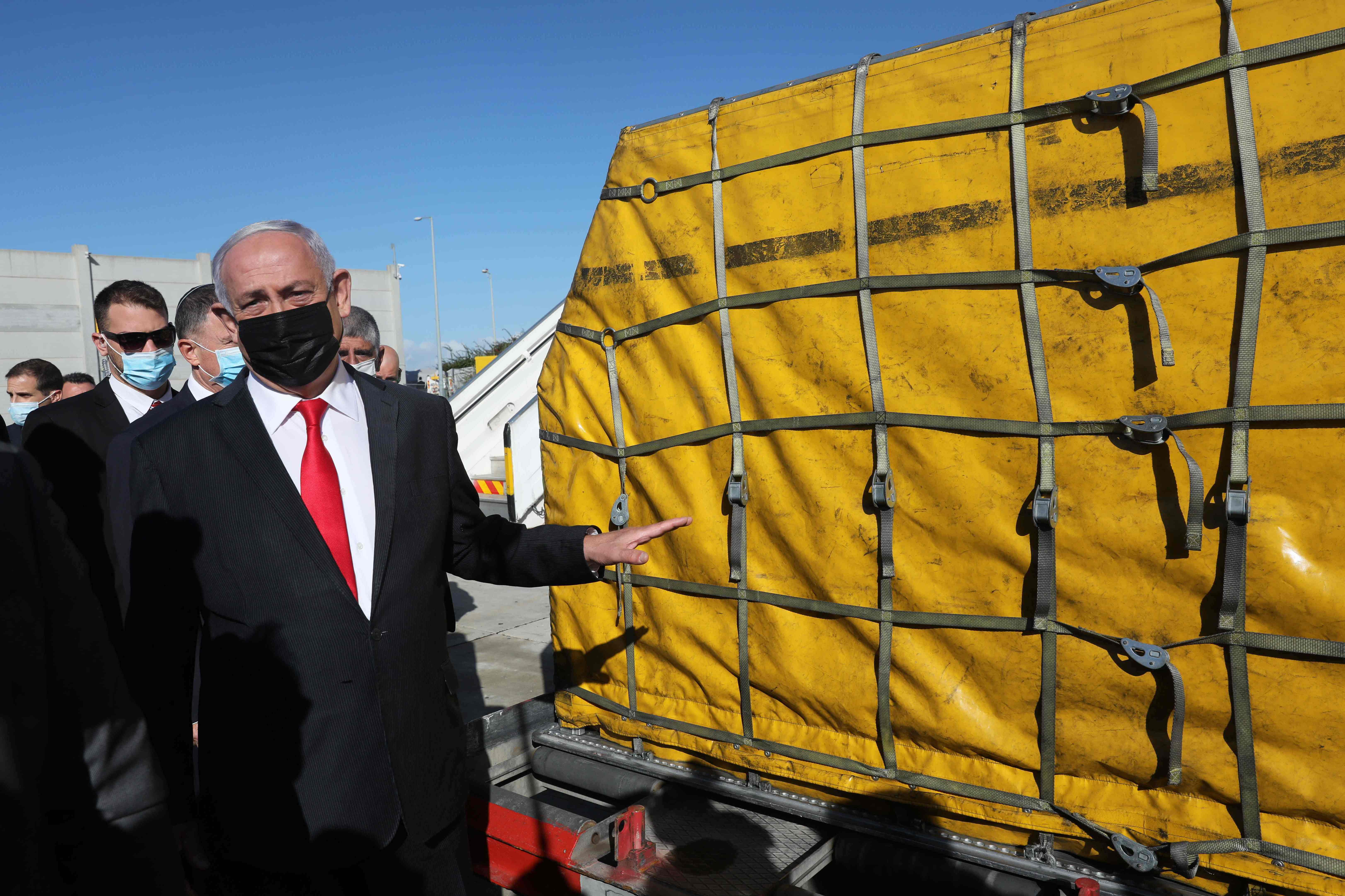 Vaksin Covid-19 Tiba, PM Israel Ingin Dapat Suntikan Pertama