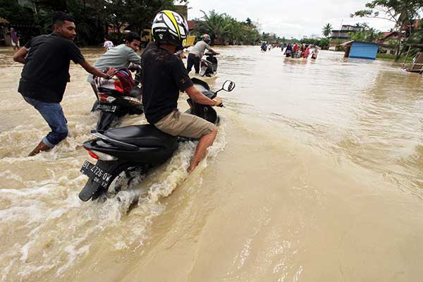 Bantuan Terus Mengalir