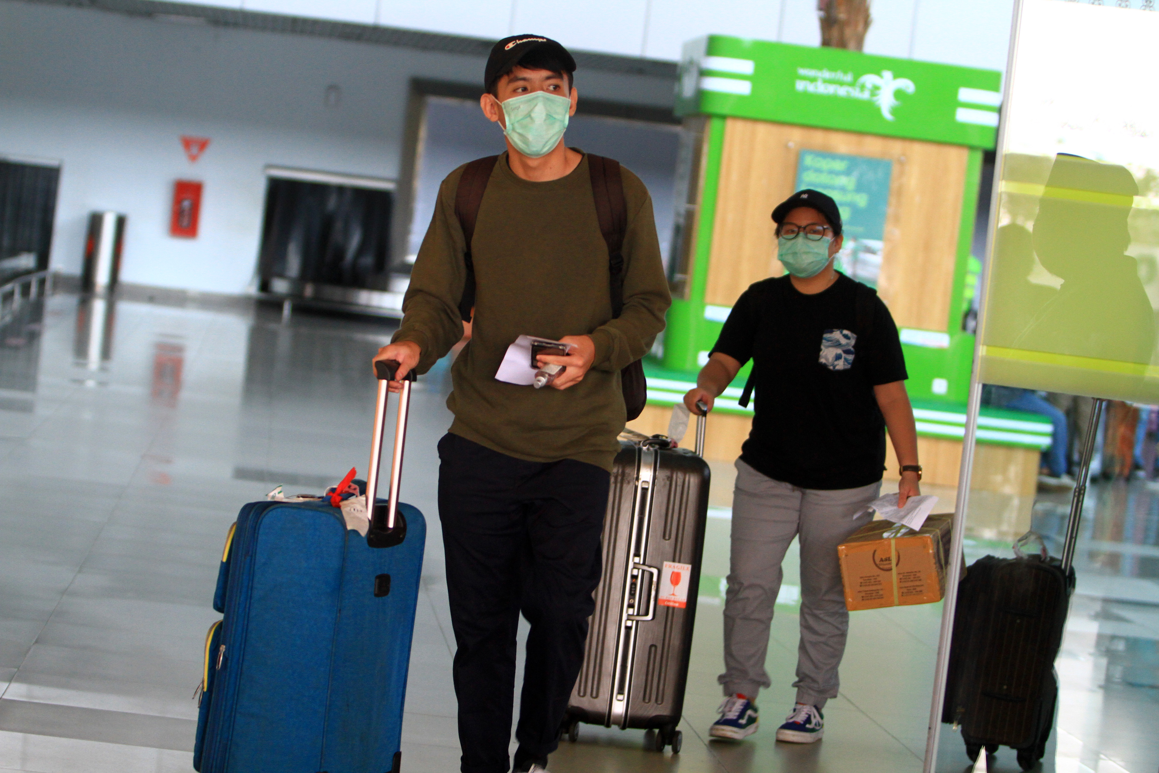 Sebuah Maskapai Dihukum Larang Bawa Penumpang Masuk Kalbar 