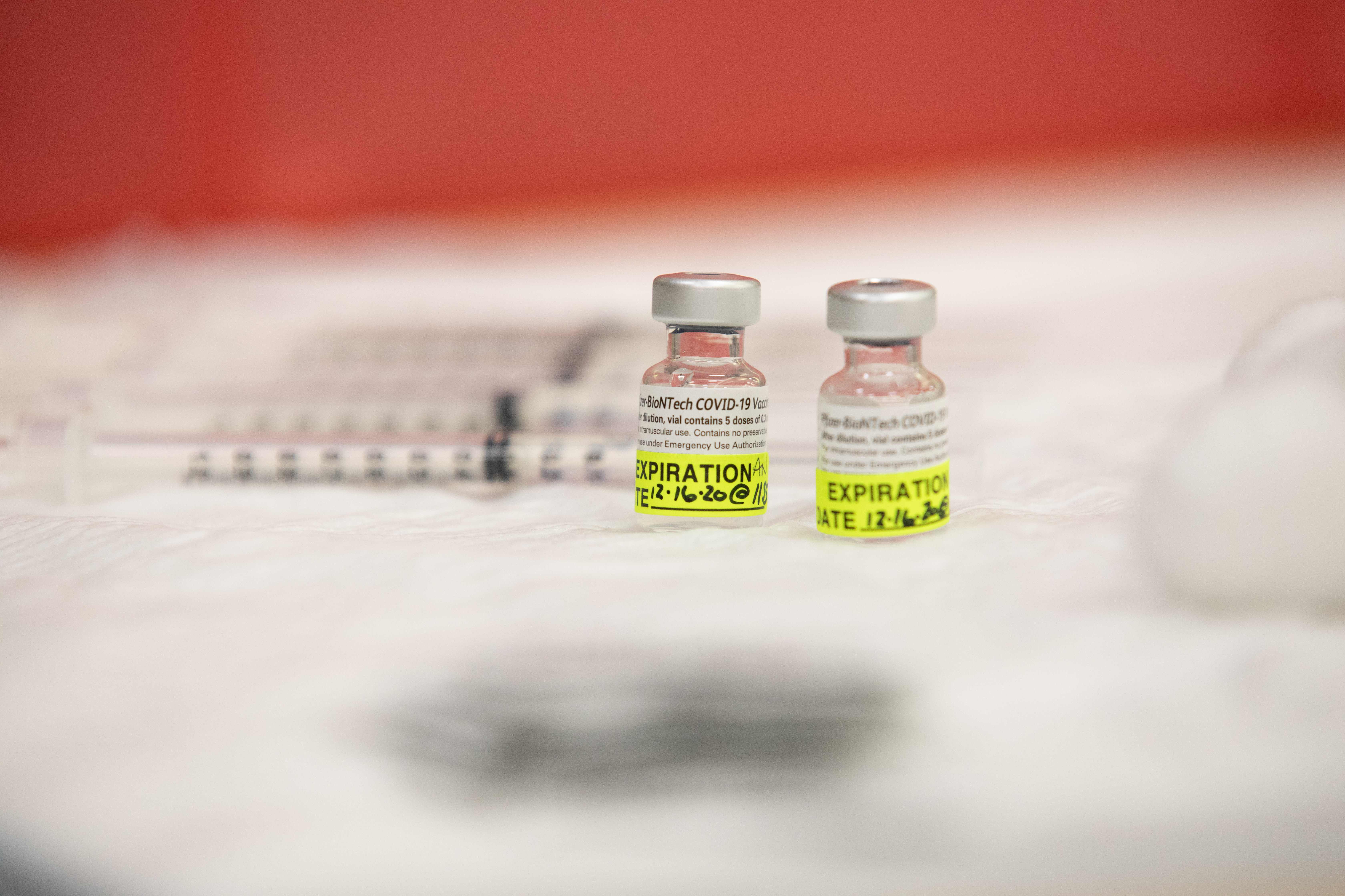 Cile Setujui Vaksin Pfizer untuk Penggunaan Darurat