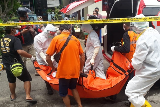 Rumah Kos Susun Terbakar, Tiga Penghuni Tewas