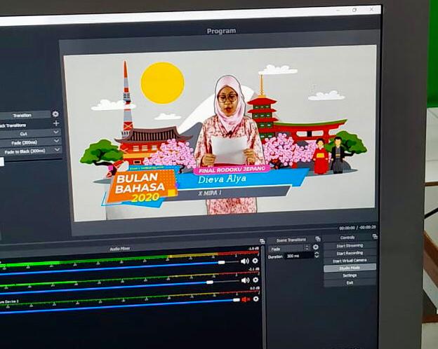 Kepala SMAN 5 Tambun Selatan, Sri Anarusi.