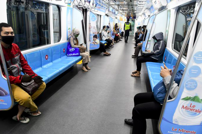 2021, Menhub Targetkan Jumlah Penumpang MRT dan LRT Capai 3 Juta