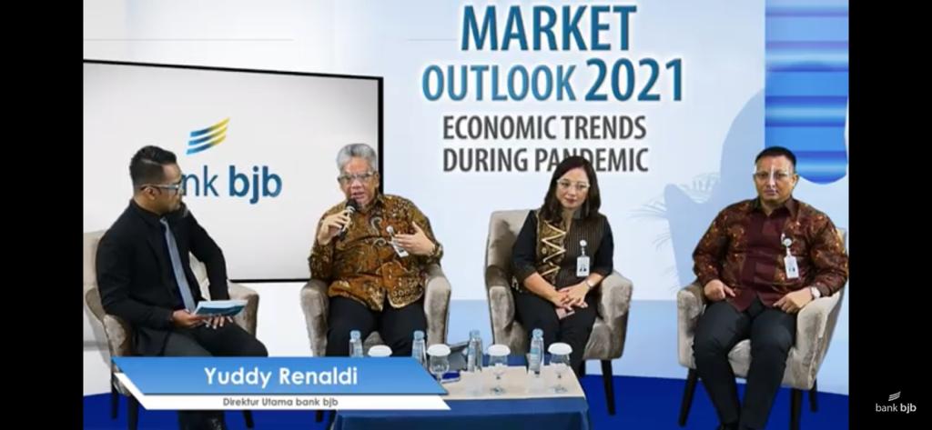 Forum diskusi webdinar Market Outlook 2021 : Economic Trends During Pandemic pada hari kamis (17/12/2020).