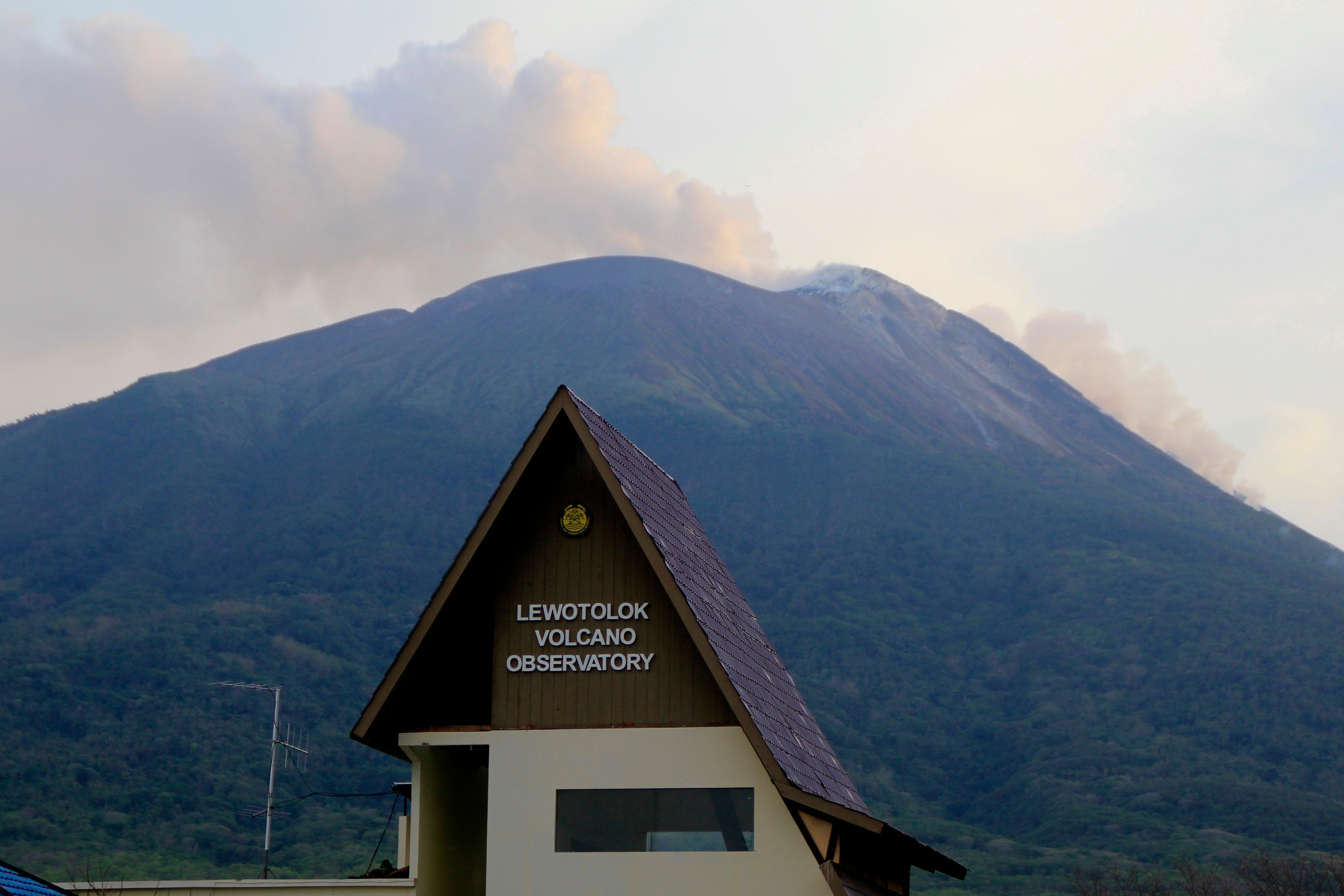 Gunung Lewotolok, Nusa Tenggara Timur