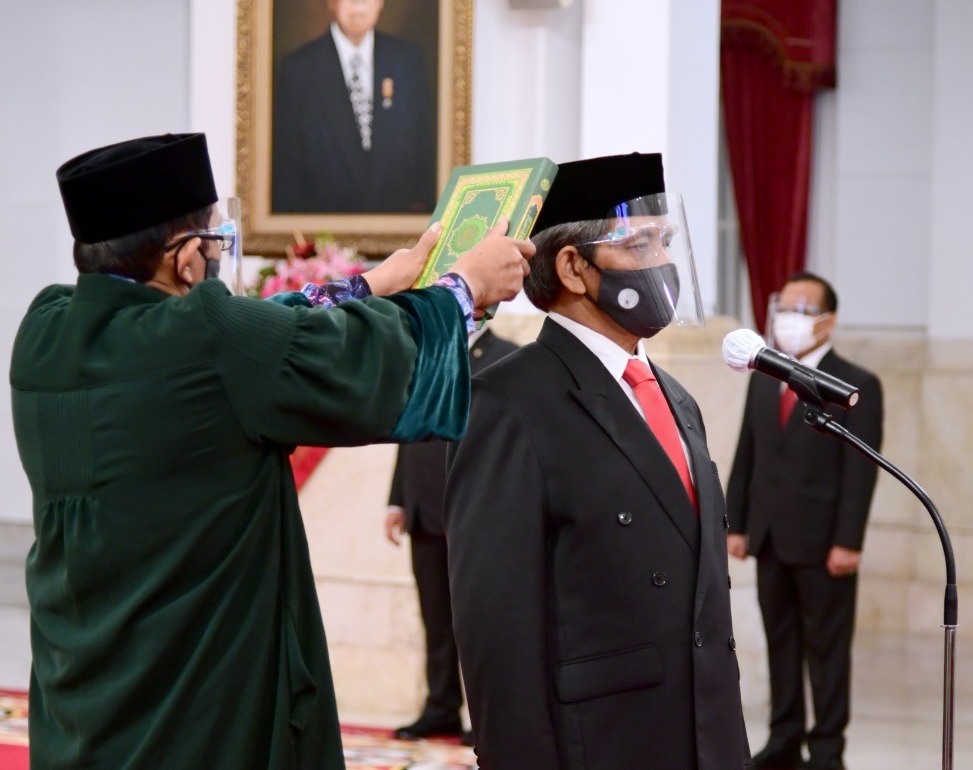 Hartono dilantik sebagai Kepala Badan Restorasi Gambut dan Mangrove (BRGM) oleh Presiden Joko Widodo.