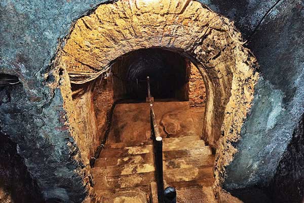 Suasana lubang tambang Mbah Soero, salah satu lokasi bekas tambang batu bara di Sawahlunto, Sumatra Barat, pekan lalu.