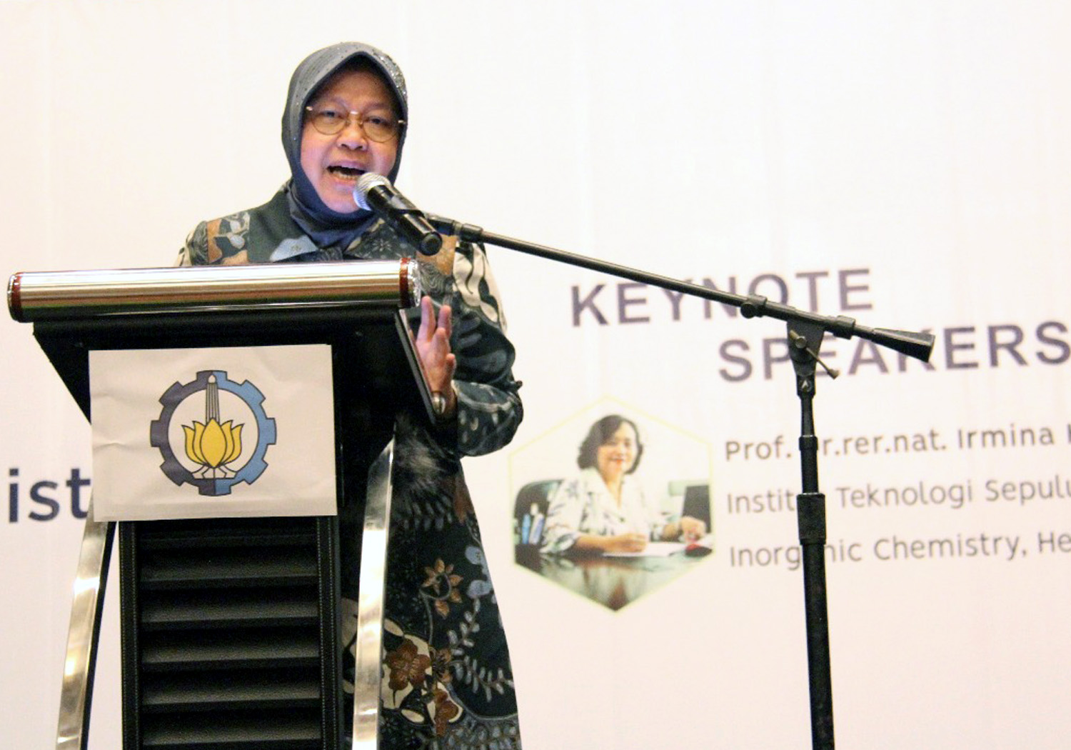 Mensos Tri Rismaharini