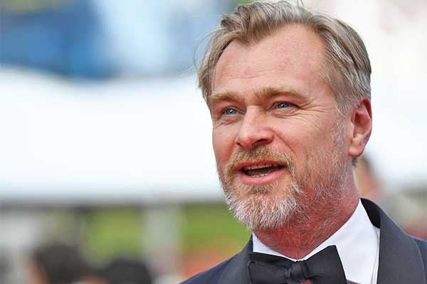 Sutradara Christopher Nolan
