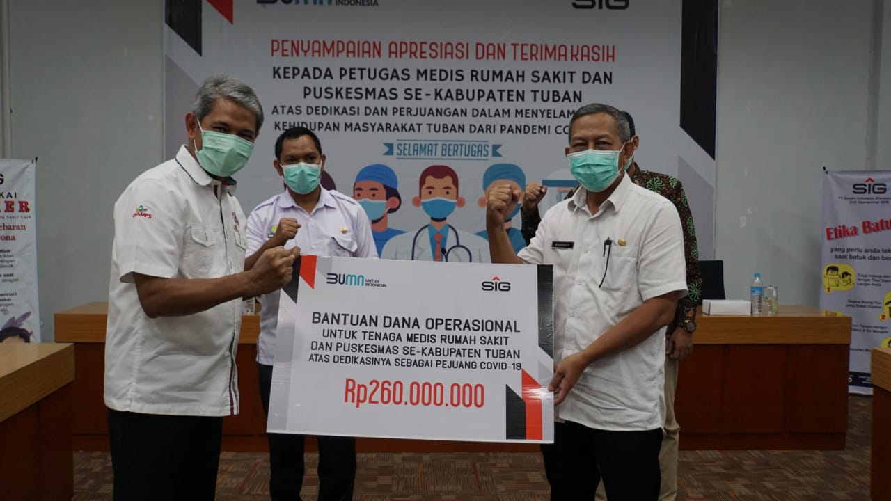 PT SIG Bantu Rp260 Juta Untuk RS dan 33 Puskesmas di Tuban