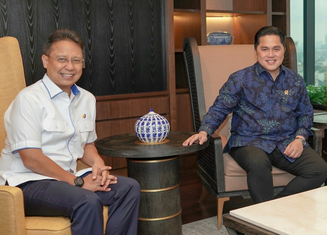 Menkes Budi Gunadi Sadikin bersama Menteri BUMN Erick Thohir