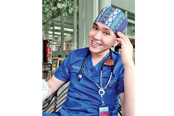 Presenter Vito Anggarino Damay