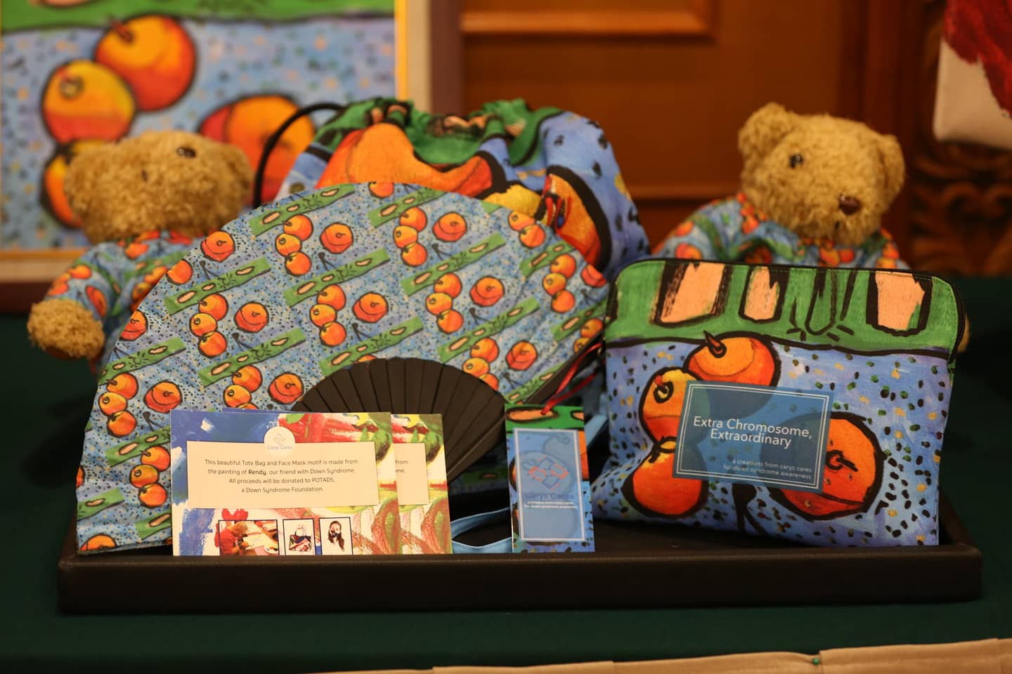 Sebagian dari merchandise Carys Care yang melibatkan kolaborasi dengan anak-anak penyandang Down Syndrome. 