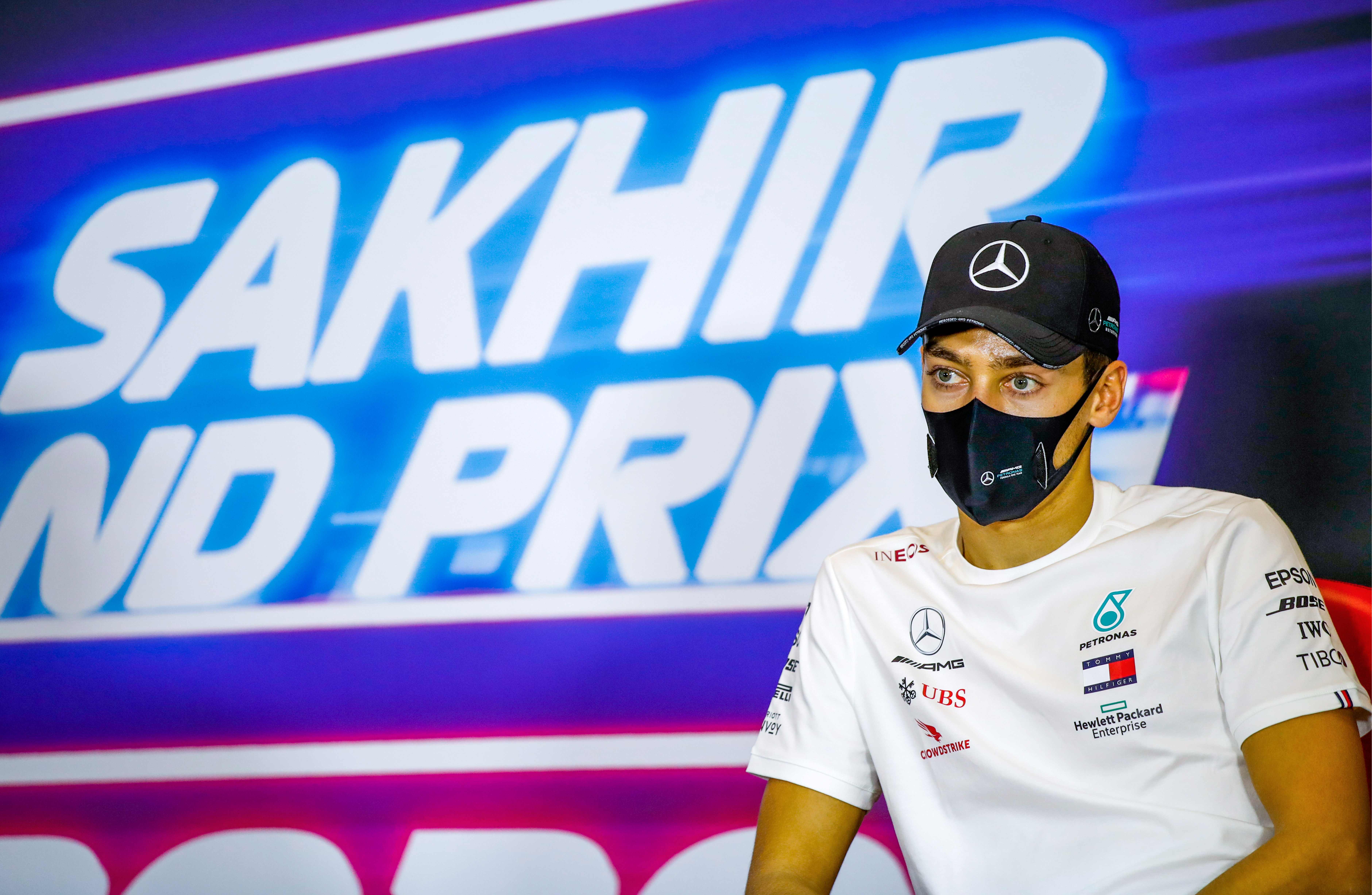 Pembalap Mercedes George Russell