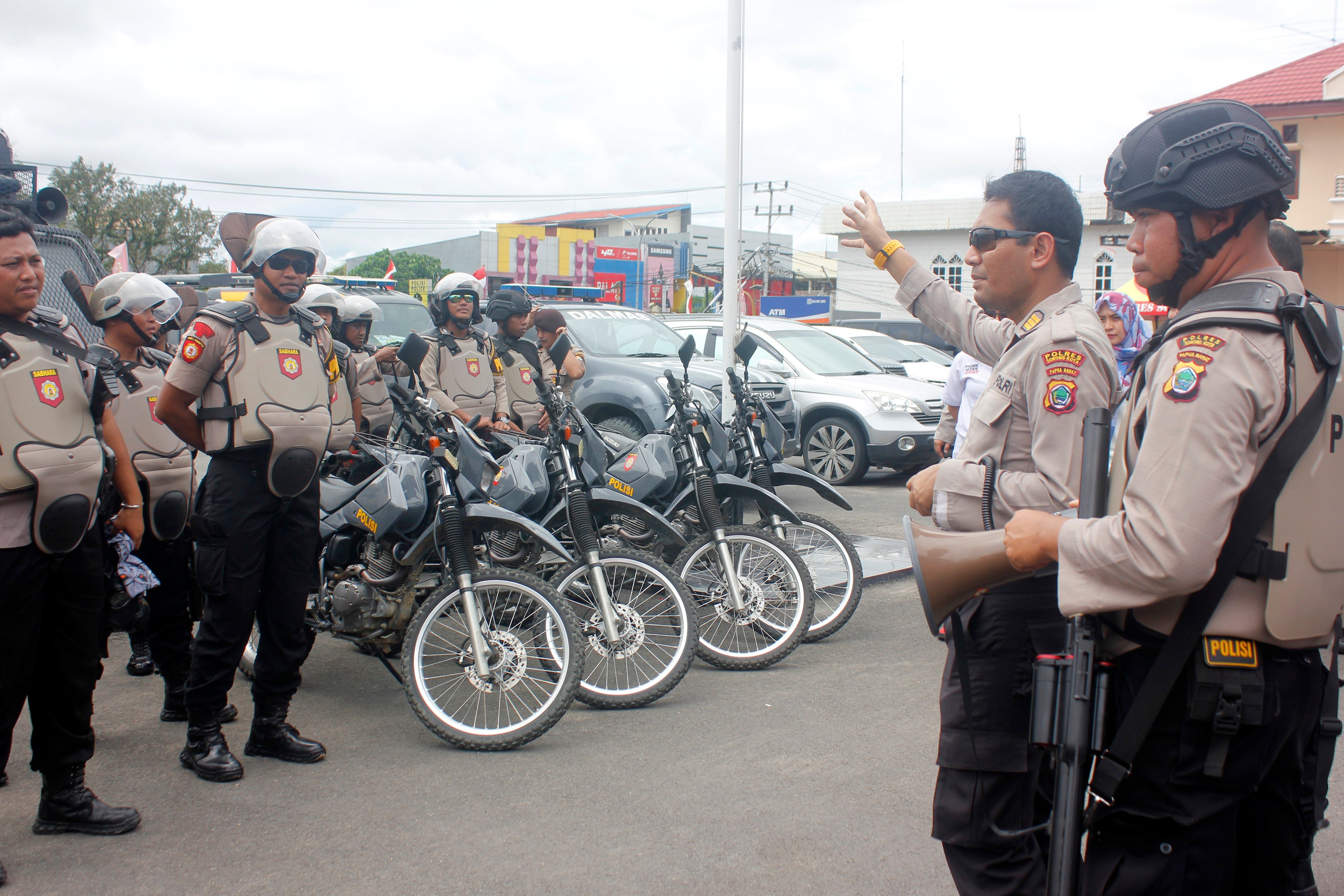 Personel polisi di Polres Sorong, Papua Barat.