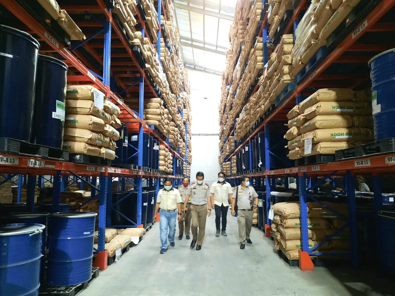  Karantina Pertanian Manado dipenghujung tahun kembali mensertifikasi 22,5 ton produk olahan kelapa berupa air kelapa ke Singapura. 