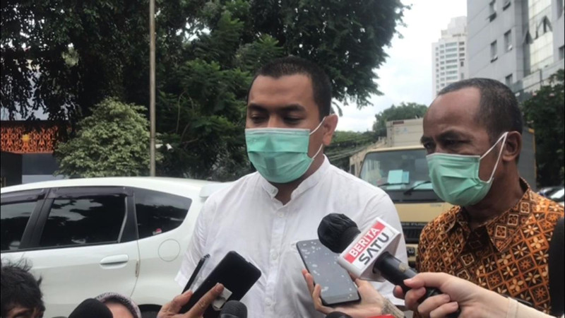 Kuasa hukum FPI Aziz Yanuar