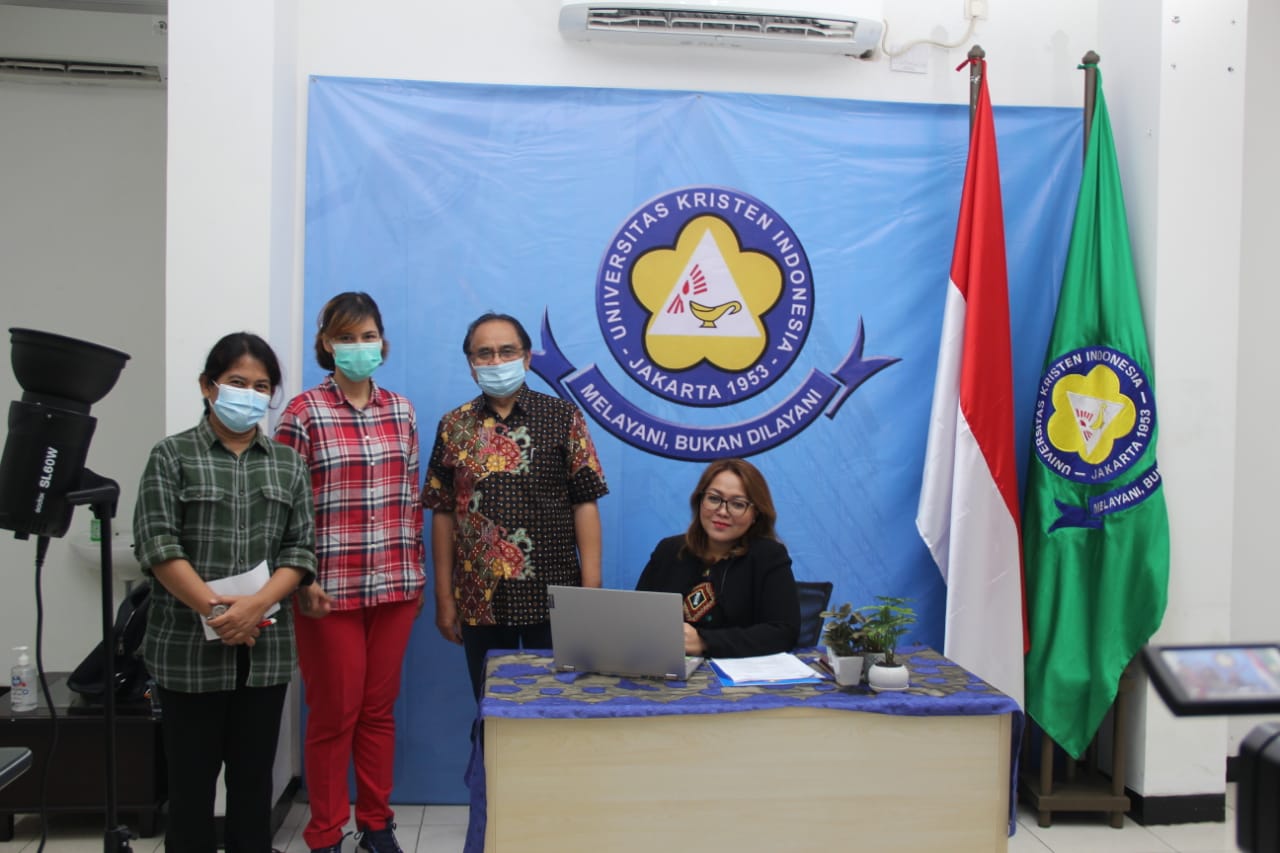  FK UKI menggelar webinar dengan tema ‘Strategy and Innovation of Striving Double Burden Malnutrition in the Pandemic Era in Indonesia’. 