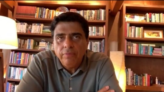 Co-founder dan Executive Chairman upGrad Ronnie Screwvala 