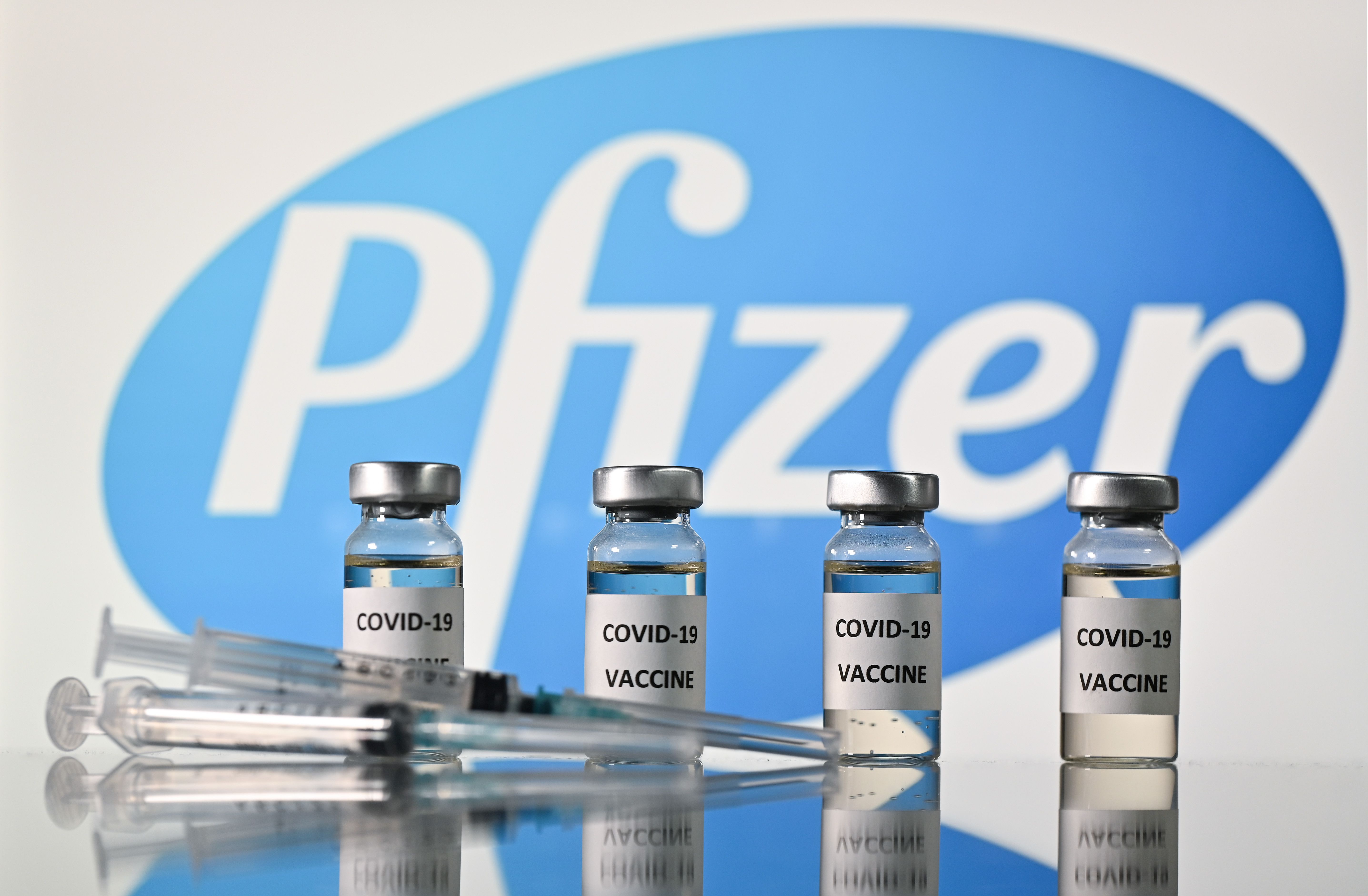 FDA Setujui Penggunaan Darurat Vaksin Covid-19 Pfizer-BioNTech