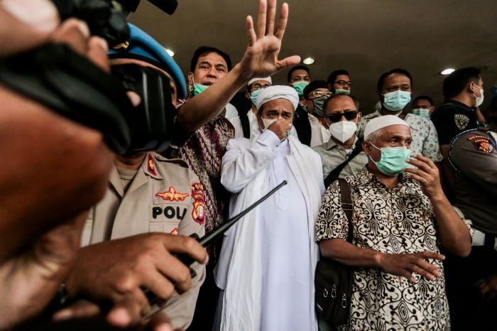 Rizieq Shihab saat tiba di Polda Metro Jaya, Sabtu (12/12).