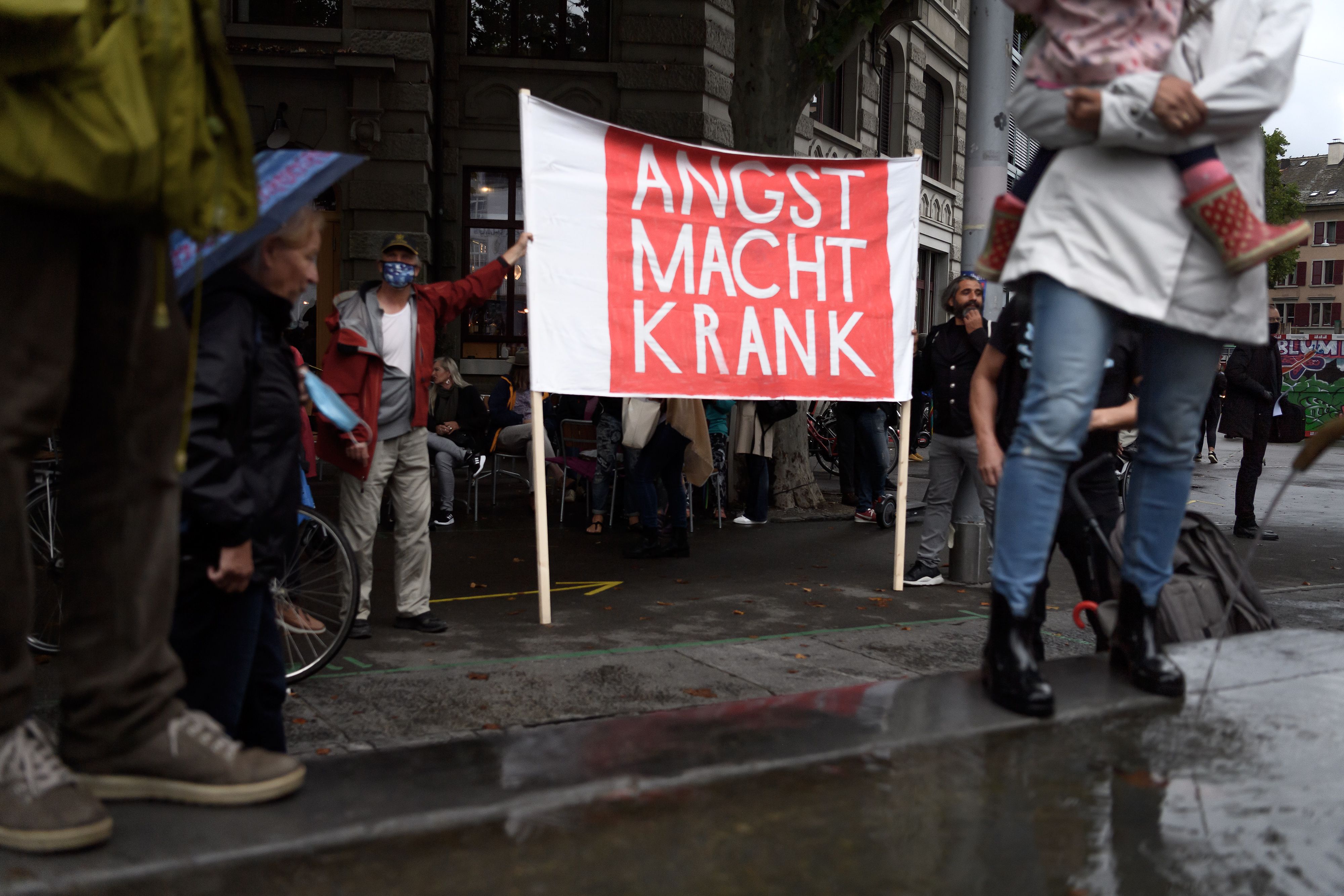 Swiss Mulai Vaksinasi Covid-19 Usai Natal