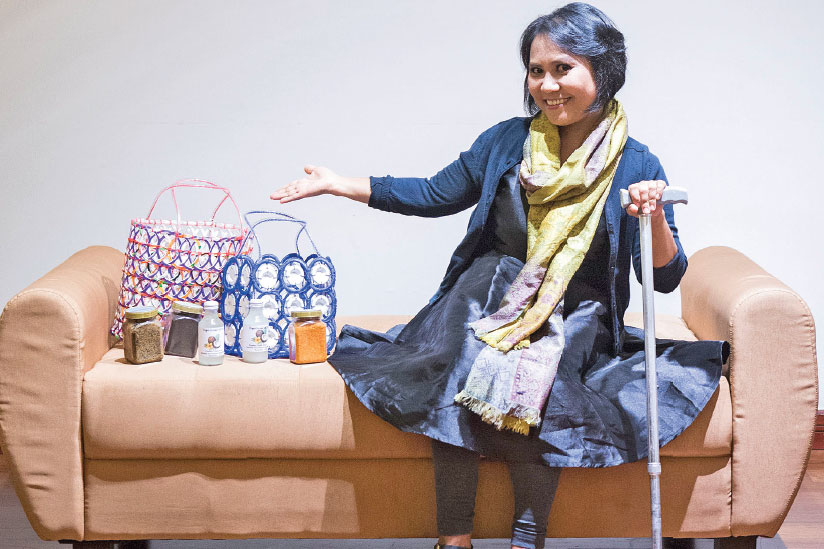 LIAN GOGALI Mendaulatkan Gerakan Kolektif Perempuan