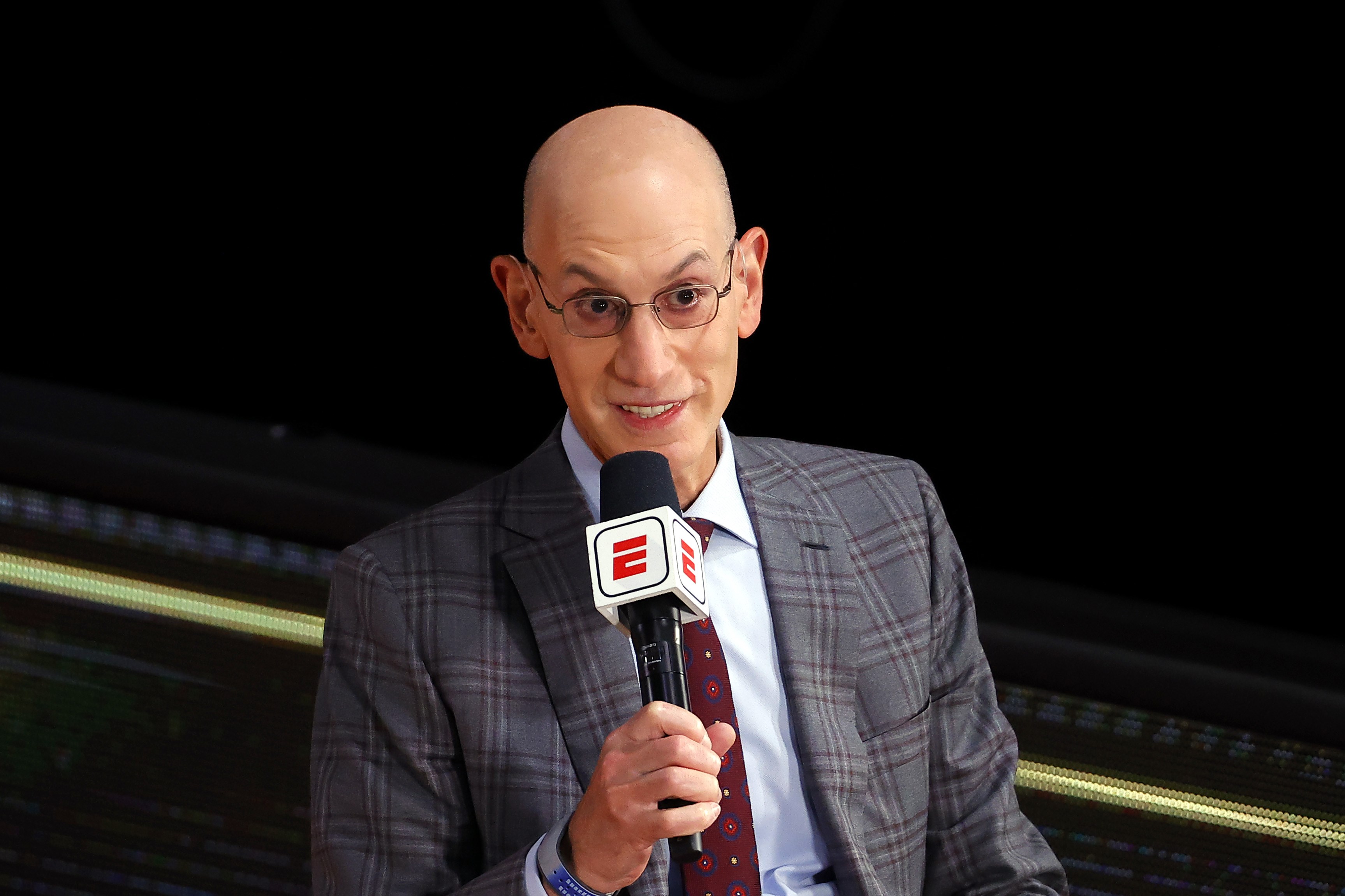 Komisaris NBA, Adam Silver.