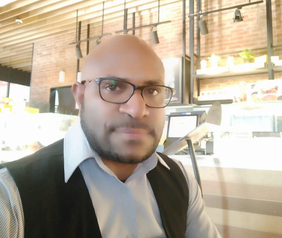 Yulianus Payzon Aituru