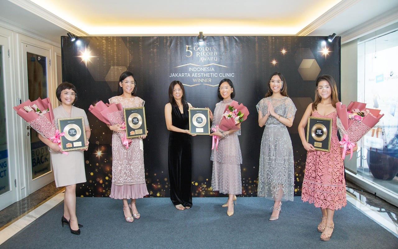 JAC membawa pulang empat penghargaan sekaligus di ajang 5th Golden Record Award (GRA) dari Merz Aesthetics.