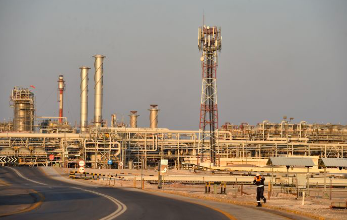 Harga Minyak Global Turun dampak Peluncuran Vaksin Covid-19