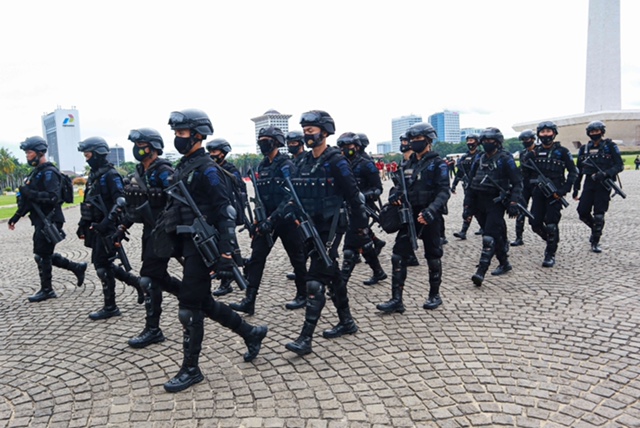 Gerakan Ekstraparlementer Hanya Buang-buang Energi