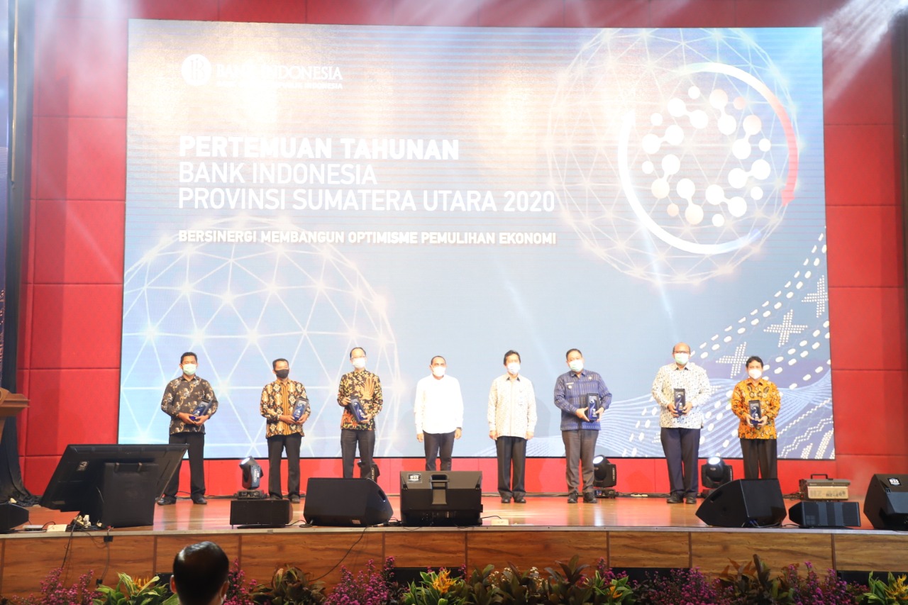 Bank Indonesia Sumut memberikan penghargaan (BI Award) tahun 2020 kepada sejumlah instansi pemerintah dan lembaga pendukung.