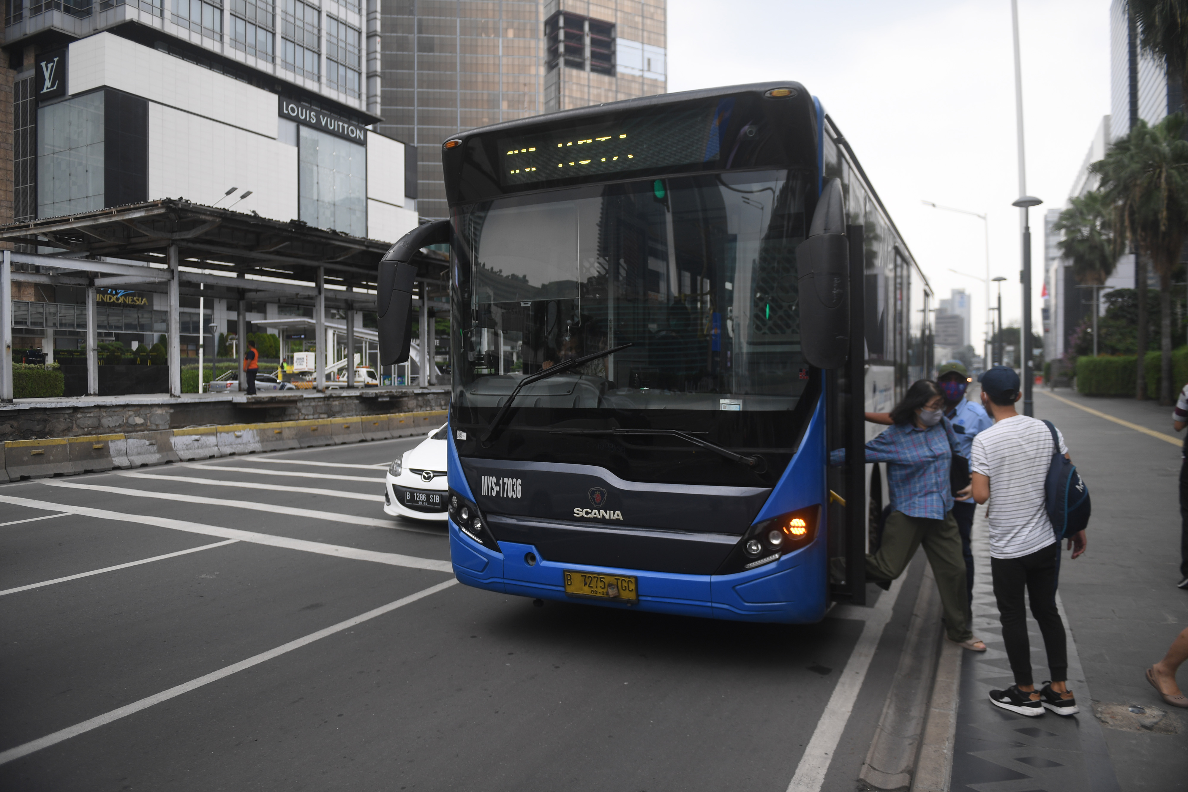 Trans-Jakarta kembali Operasikan 2 Rute Non BRT
