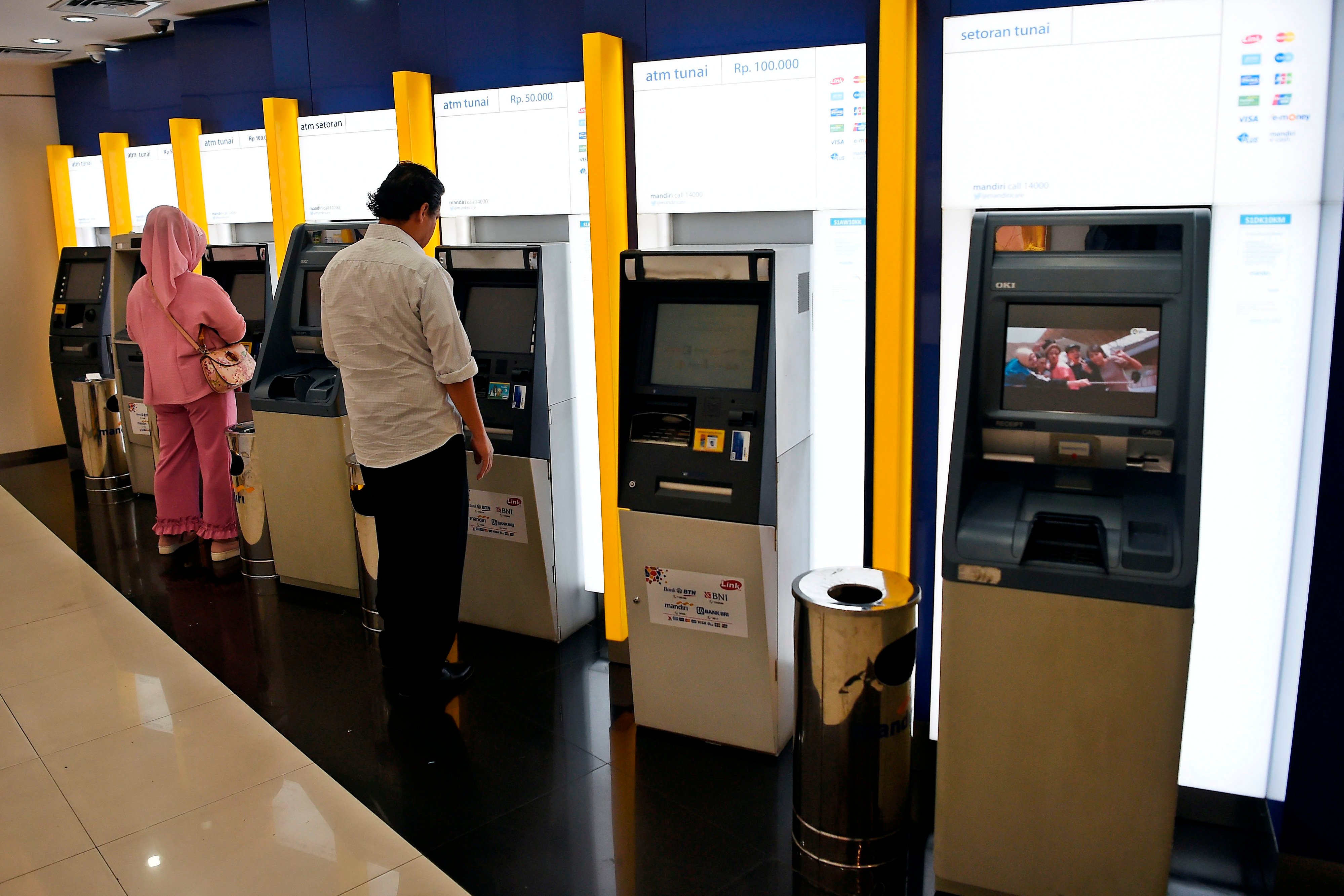 Ini Dia Deretan Institusi Keuangan Terbaik 2020