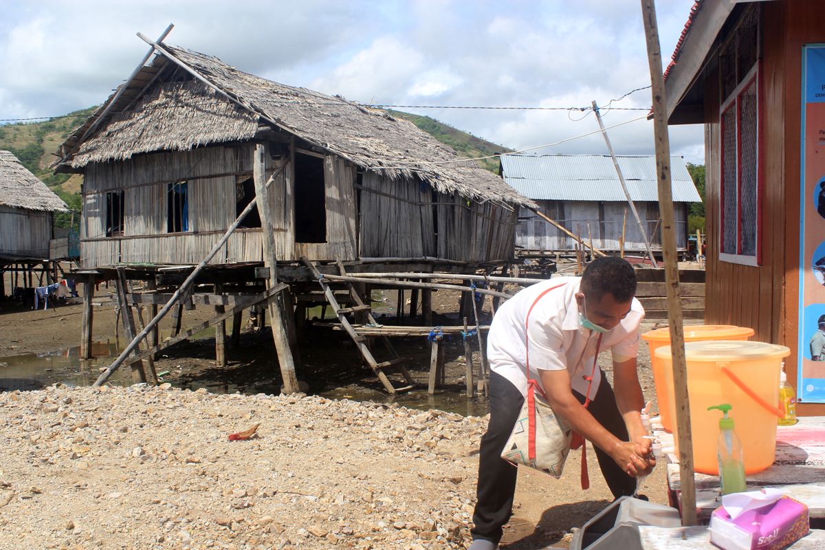 Masyarakat Riung Jalankan Protokol Kesehatan Secara Ketat